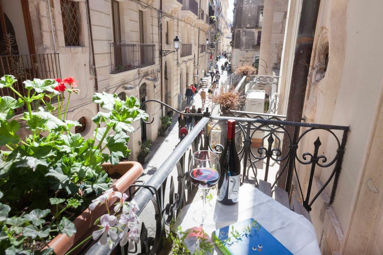 Lusso Al Duomo Di Ortigia Apartman Szirakúza Kültér fotó